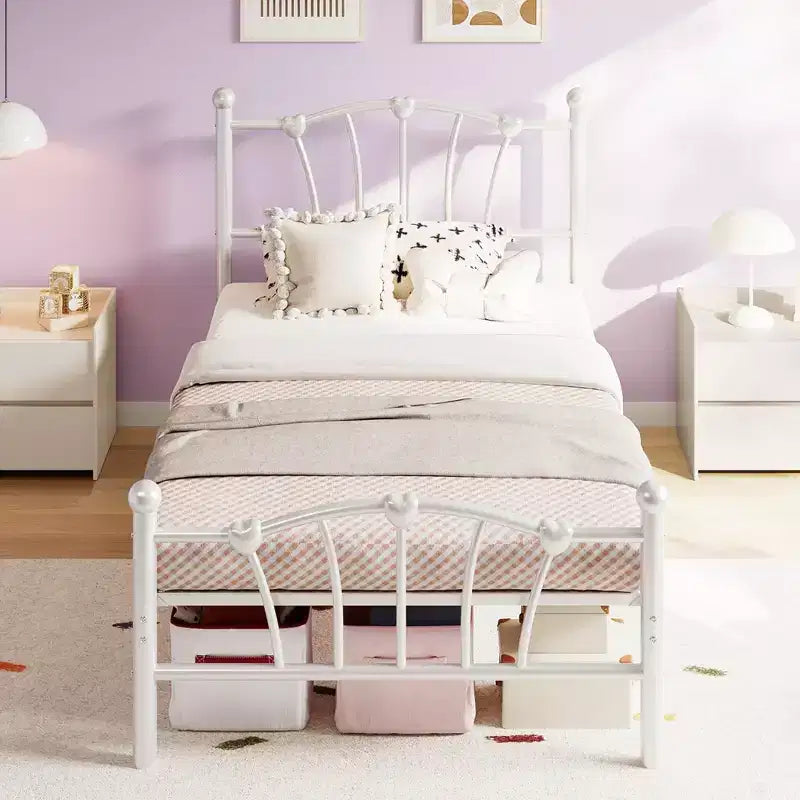 Heart-Shaped Metal Bed Frame with Headboard and Footboard, Platform Design with Strong Slat Support and Underbed Storage Space for Bedroom